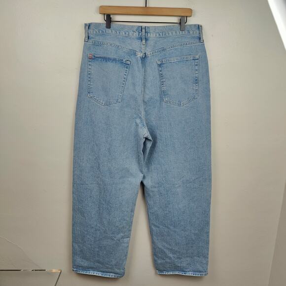 BDG High Rise Baggy Jeans Womens 36 Light Wash Destroyed 100%‎ Cotton Y2K 90s - Picture 6 of 10